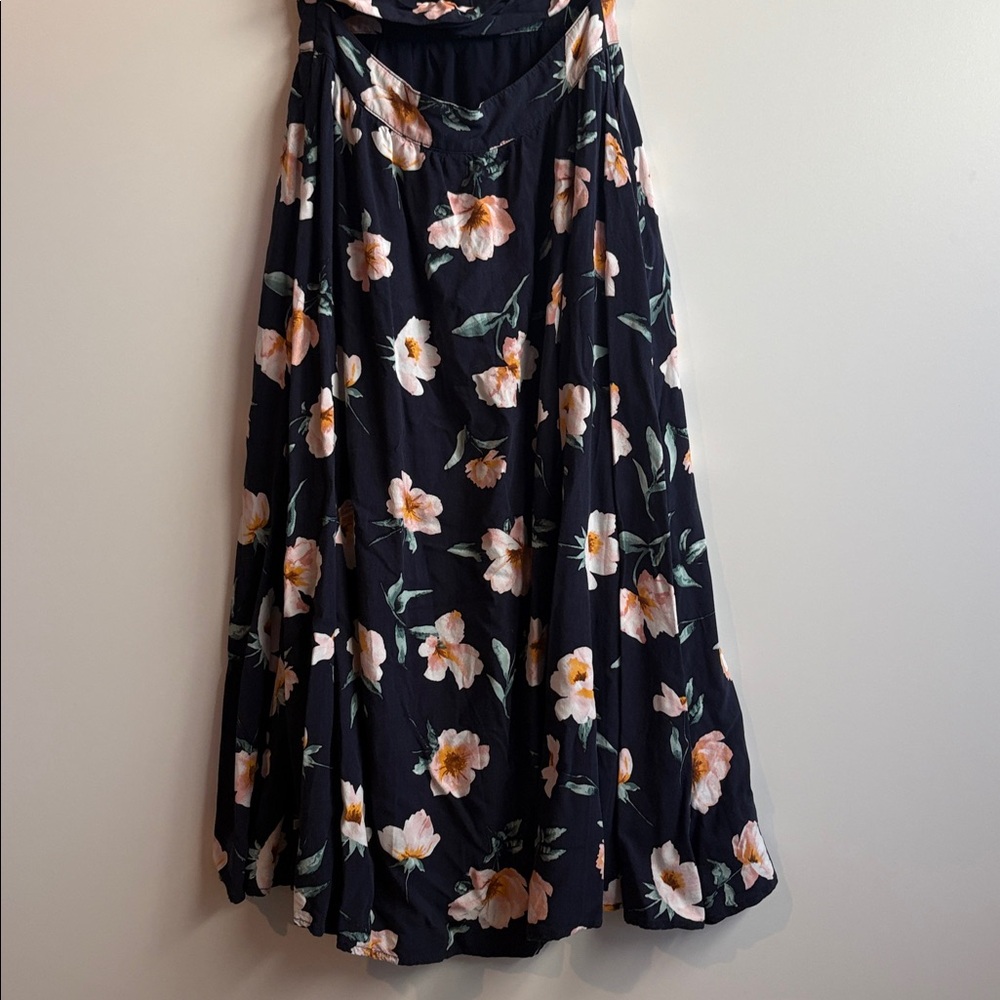 Reformation Lanai Floral Sleeveless Dress In Navy - Picture 11 of 14
